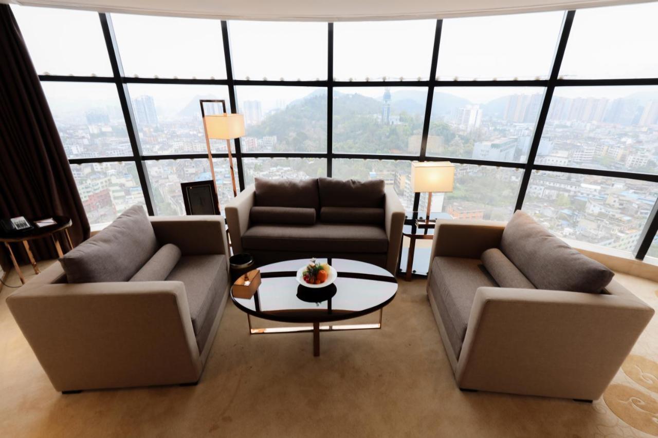 Argyle Grand Hotel Xingyi  Exteriér fotografie