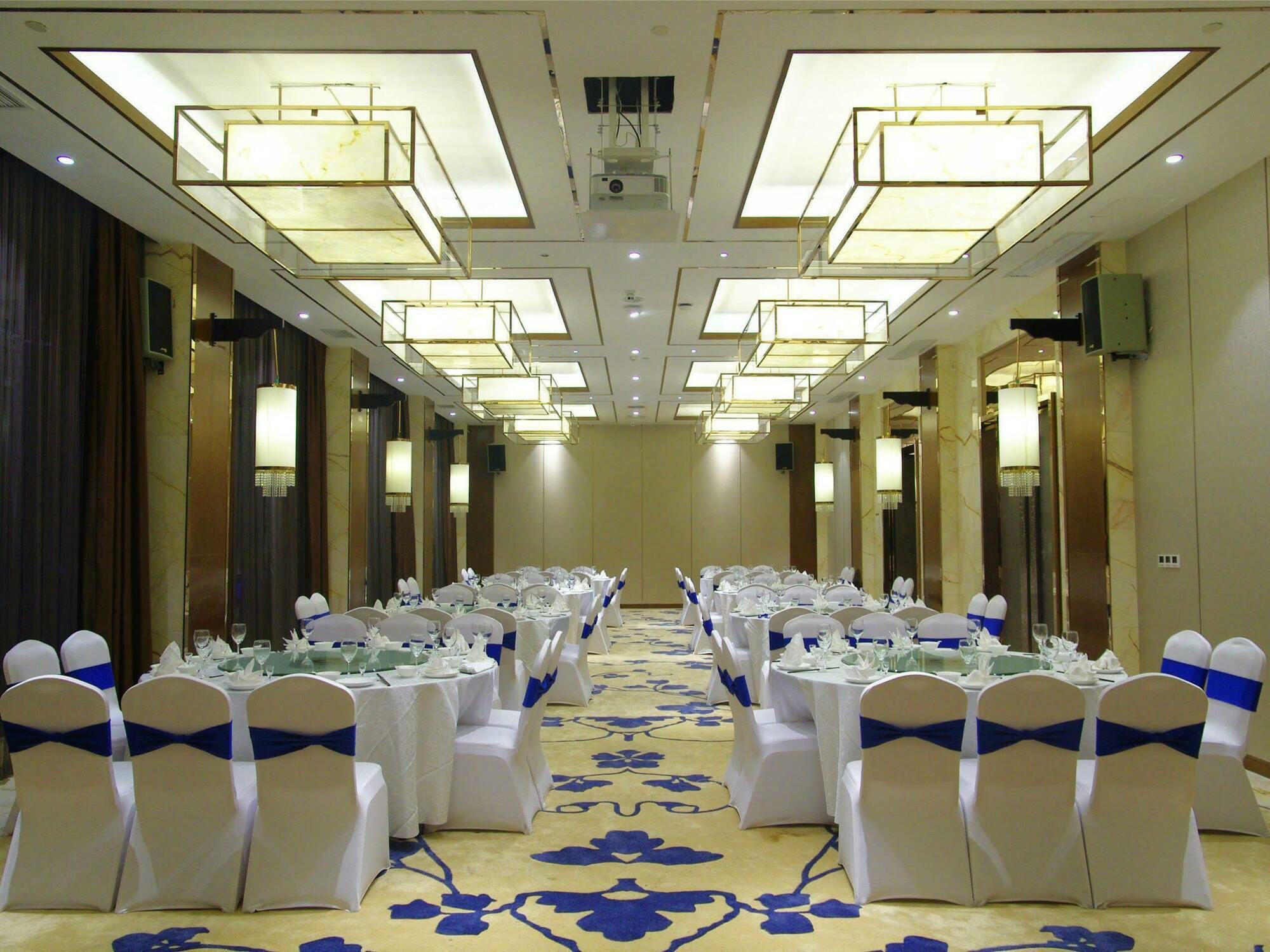 Argyle Grand Hotel Xingyi  Exteriér fotografie